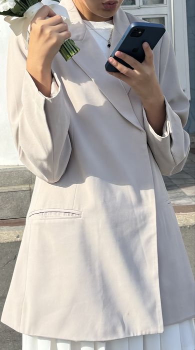 Разгрузка гардероба продам пиджак молочный