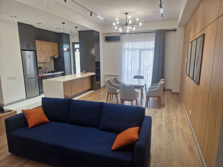 Сдаётся 2 комнатная на Ташкент сити Булвар