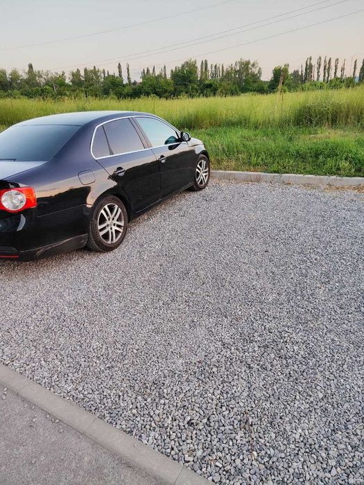 Vând Volkswagen Jetta din 2009, 1.9 TDI.