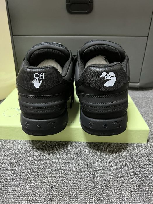 Adidasi Out Of Office For Walking