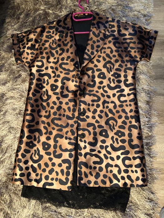 Рокля-от две части