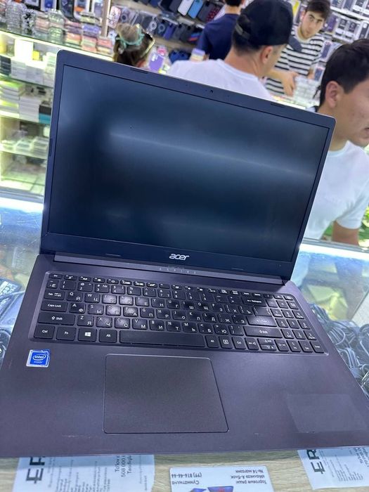Notebook sotiladi Acer Aspire 3