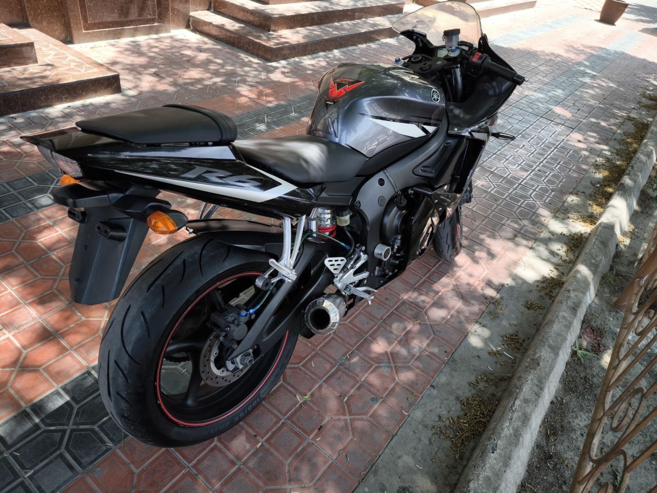 Yamaha r6 sotiladi