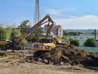Demolari case, excavari