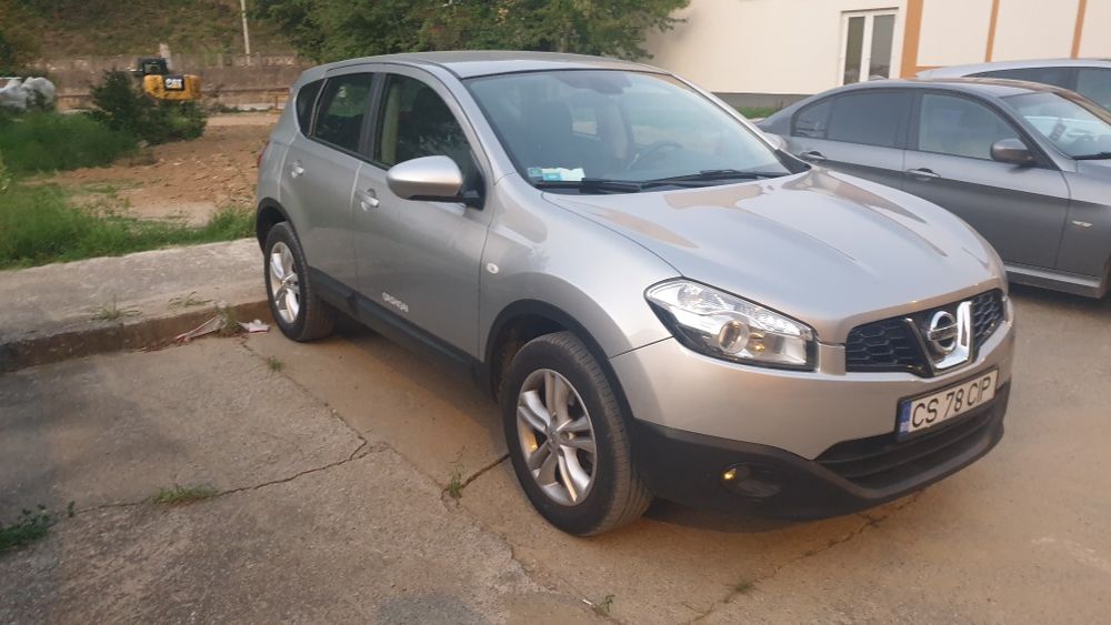 Vând Nissan Qashqai