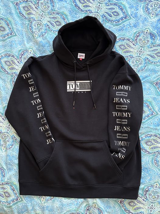 Суичъри с качулка и без - различни модели ZARA, Tommy, Levi’s