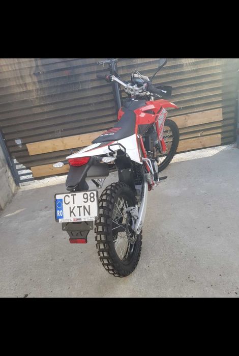 Swm r125rs 680km vand/schimb cu adventure
