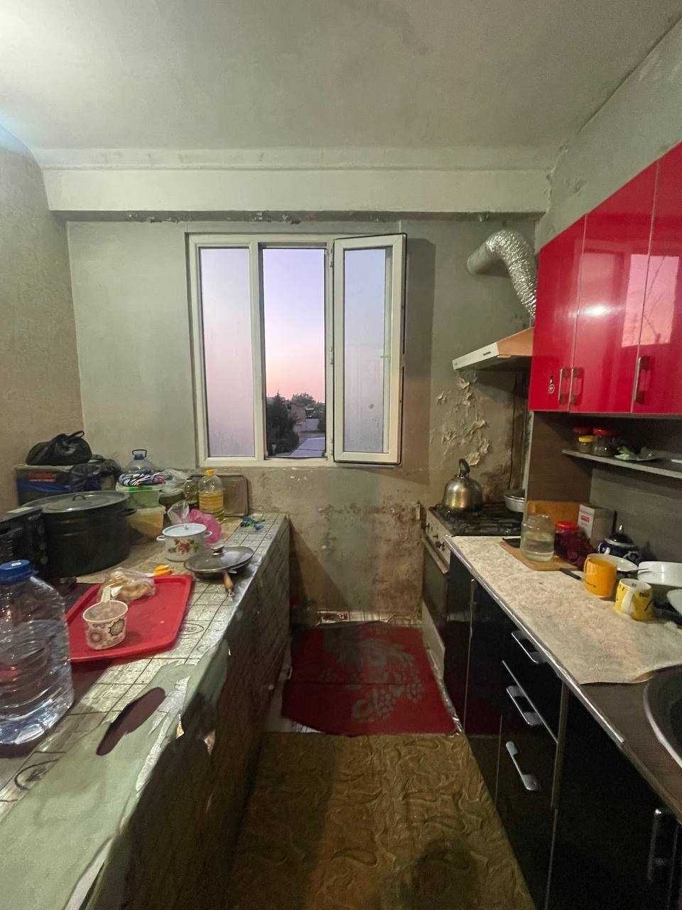 Срочно продается квартира Белтепа, 1/3/9, 50кв.м.
