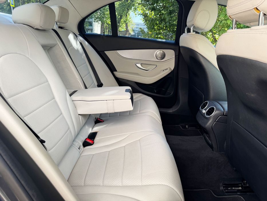 Mercedes-Benz C Class C250 diesel, Automat, Interior Alb, Avantgarde