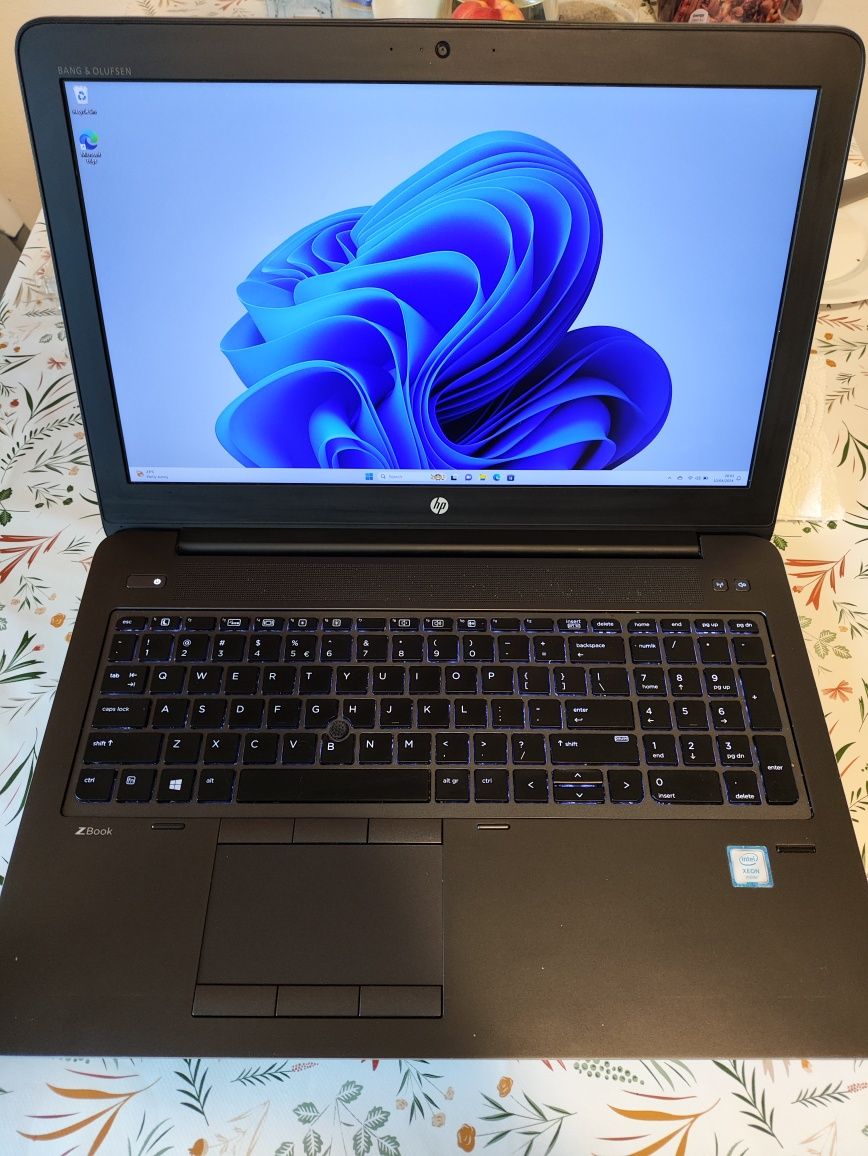 Vând HP Zbook 15 G3 Mobile Workstation