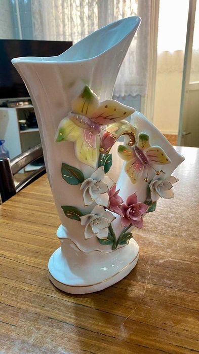 Ваза для цветов настольная