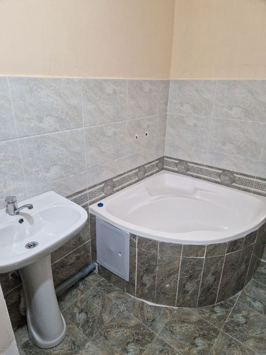 Kriti tomonda 2 xonali uy sotiladi