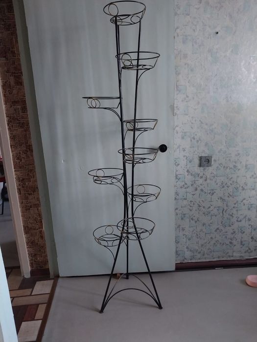 Стойка для цветов