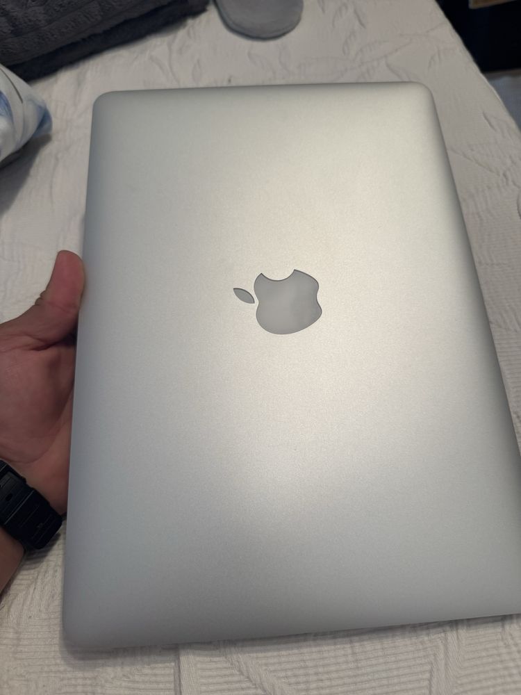 Macbook pro A1425 defect
