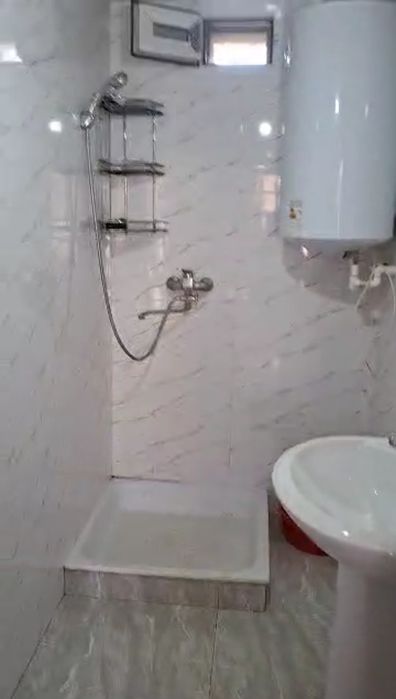 Арендага Ховли секционного типа 3 хоналик Вокзалда жойлашган.Агентство