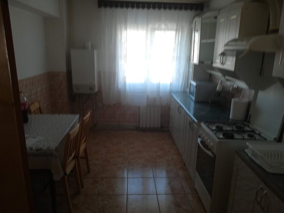 inchiriez apartament