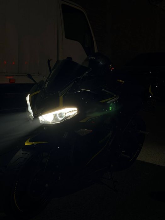 Yamaha R3 250 kub srochna baraka qilamiz bugun oganga 1400 qiberaman
