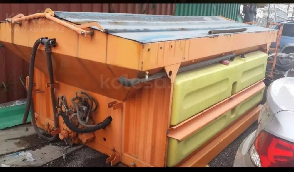 Пескоразбрасыватель