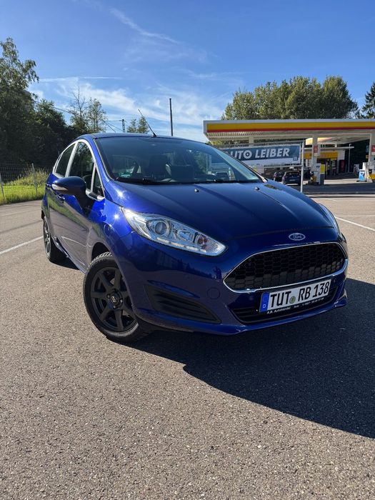 Ford Fiesta Masina este in stare perfecta de functionare!!
