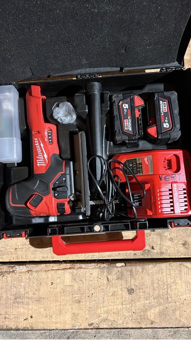 Fierastrau pendular millwaucke