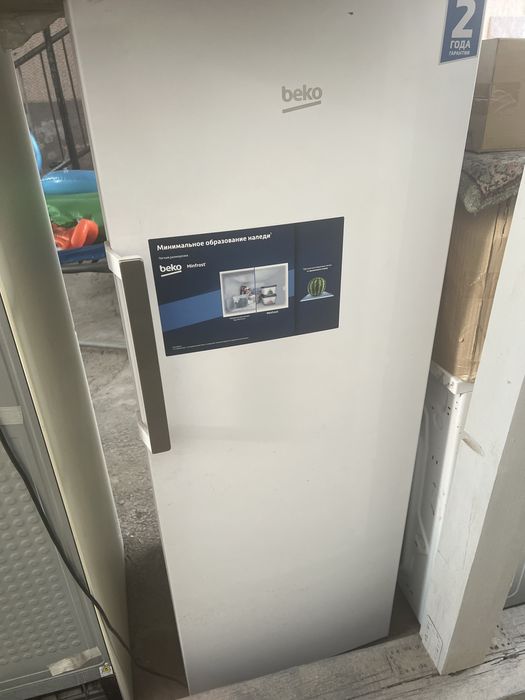 морозильная камера Beko