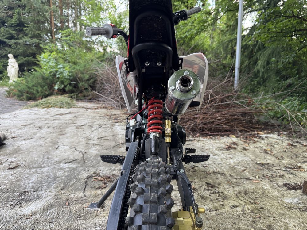 motocicleta motocross KXD