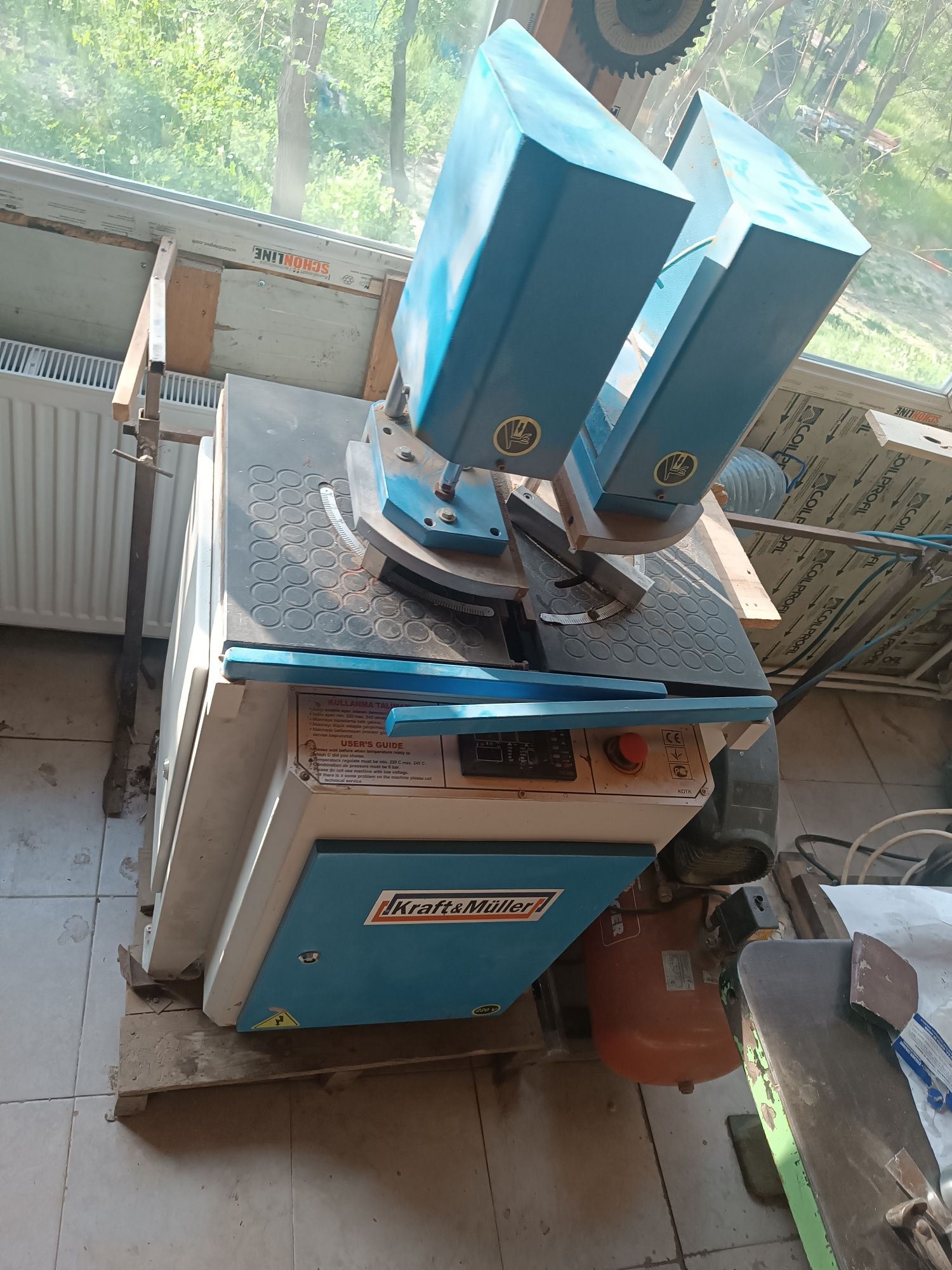 Masina de lipit pvc