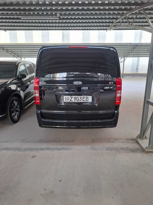 Продам JAC M3 (люкс), 2023 года выпуска.