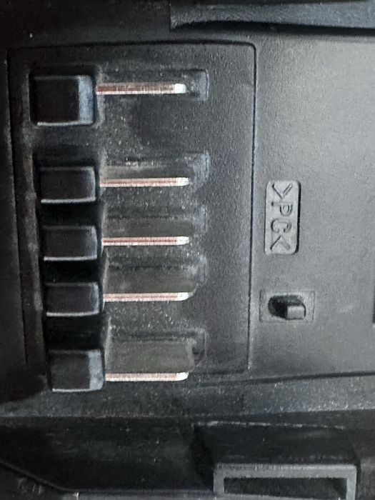 Incarcator makita dc18wa u