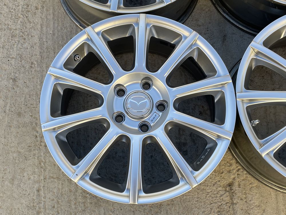 Jante 17 originale mazda , 5x114.3 , 7j et 50 , cb 67.1mm , + senzori