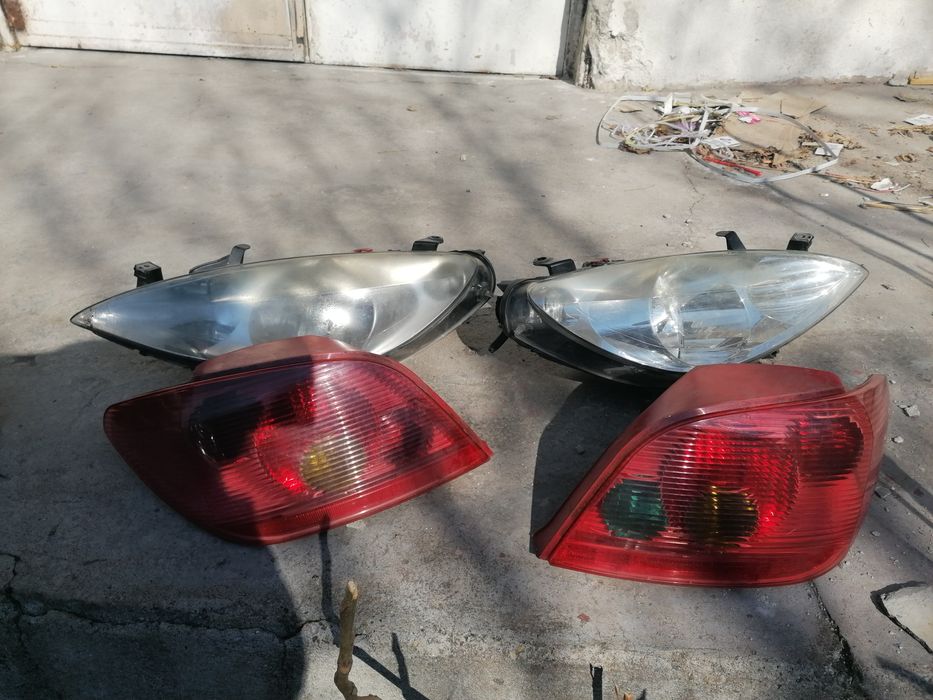 Фарове и стопове за Peugeot 307... 2002-ра година