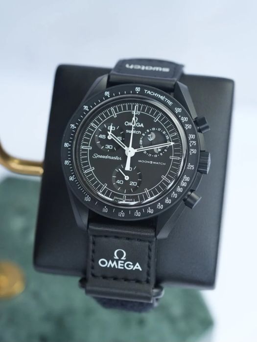 ЧЕРЕН ПЕТЪК НАМАЛЕНИЕ Omega x Swatch Mission to the Moonphase
