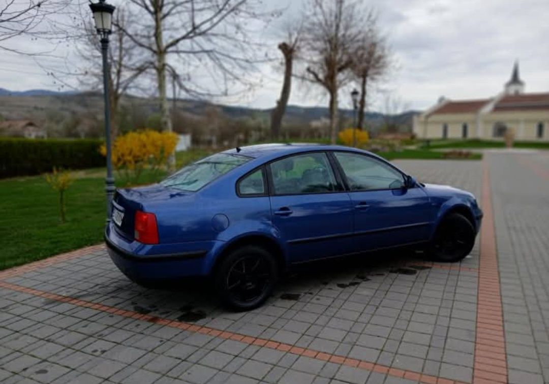 Volkswagen Paasat înmatriculat în România 

1.6 Benzină 

Acceptăm pla