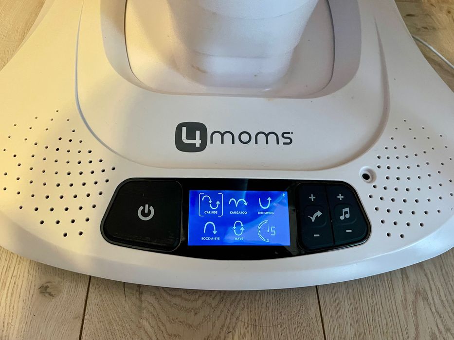 4moms mamaRoo® 4 бебешка люлка + подложка за новородено