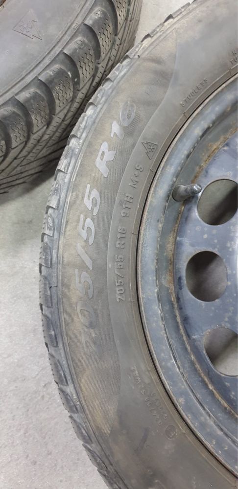 Set roți de iarnă Pirelli 205/55/R16