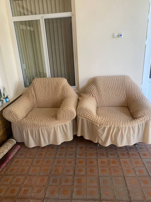 Divan kreslo chixoli bilan
