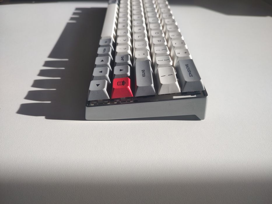 Tastatura mecanica bază aluminiu
