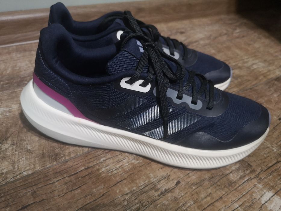 Adidas, оригинални маратонки, номер 41