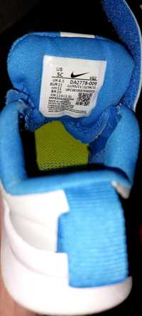 Маратонки Nike с велкро