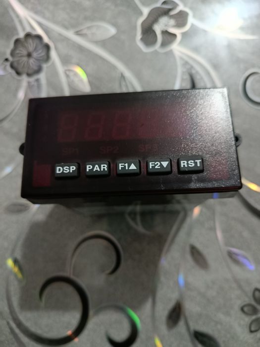 Panou digital multifuncțional