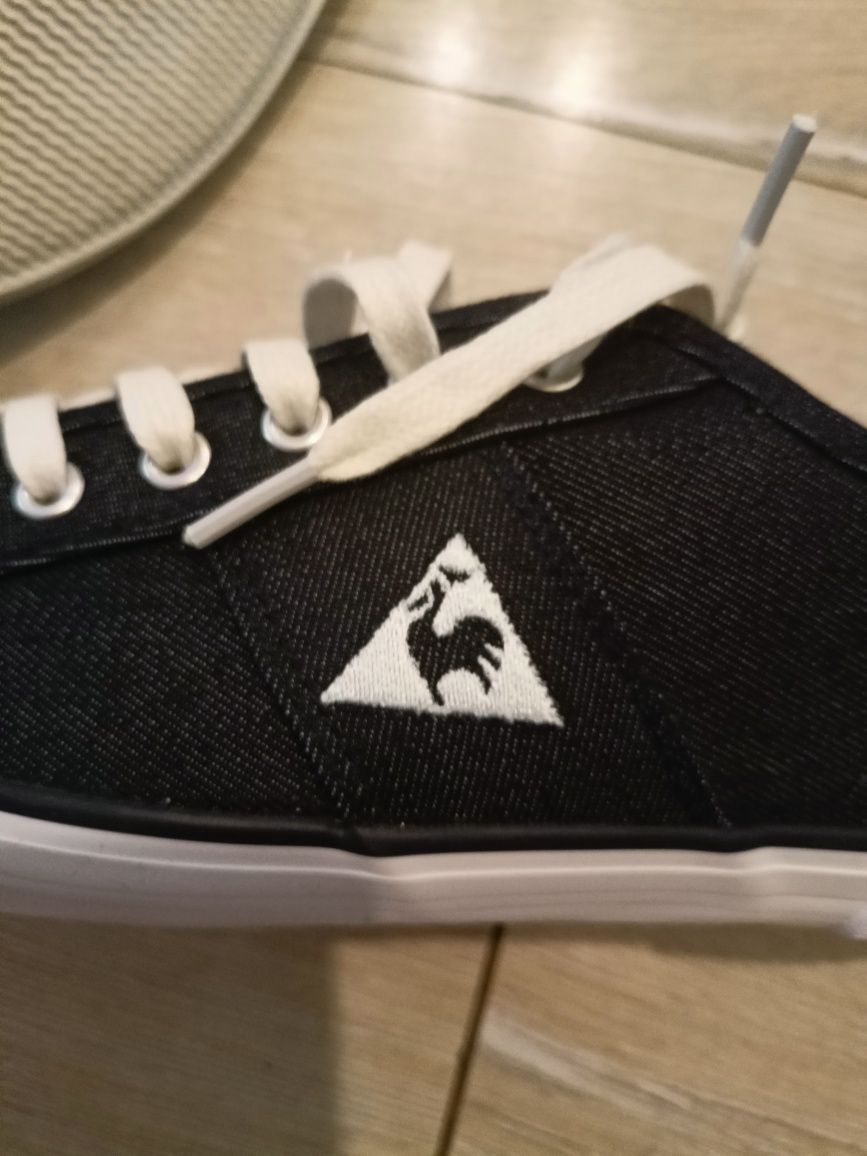 Обувки-Le Coq Sportif