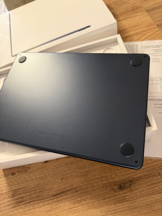 MacBook Air M3 256 ГБ Зора Гаранционен като НОВ ! Midnight