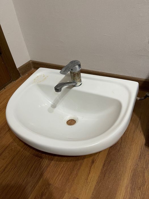 Продам хорошую раковину