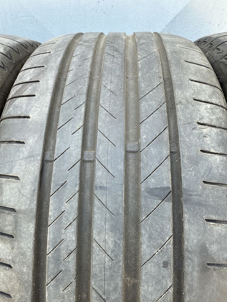 Гуми втора употреба 275.40.22 4 бр BRIDGESTONE   В много добро състоян