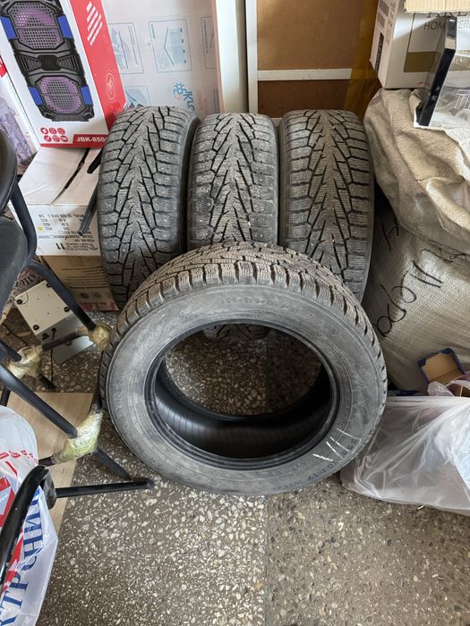 Зимняя шипованая резина 225/60/17