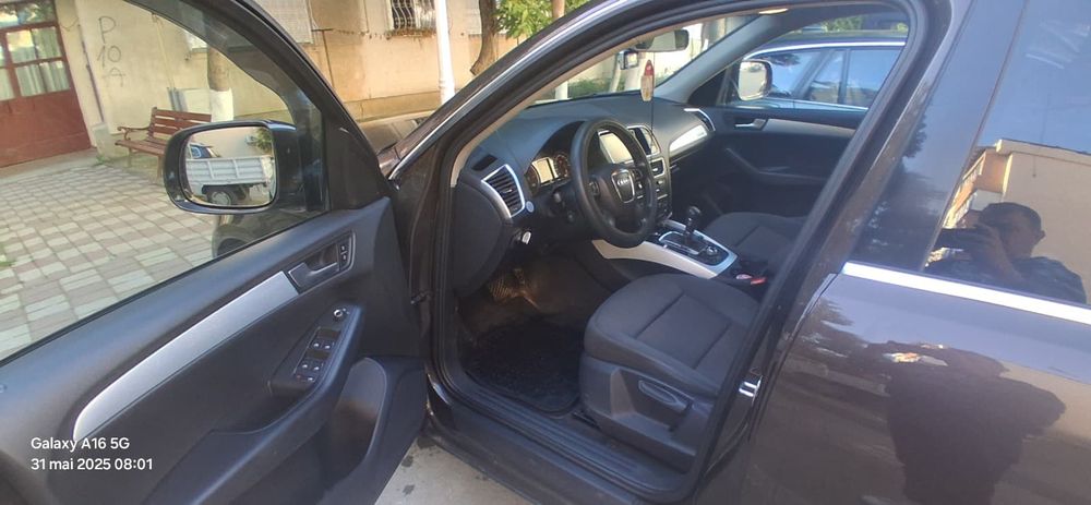 Vând Audi Q5 2012