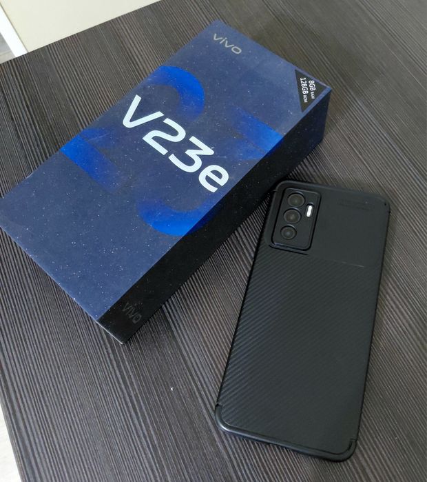 Продам смартфон Vivo V23E
