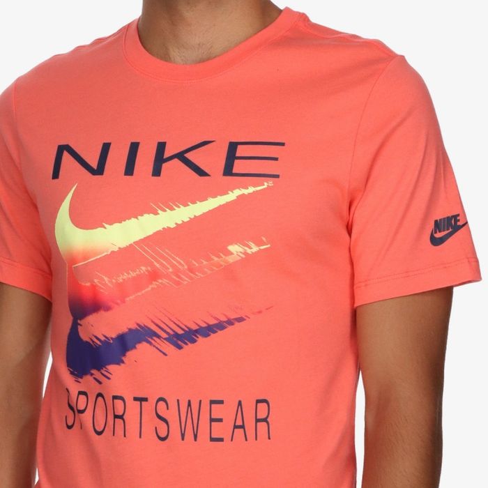 Tениска Nike      .