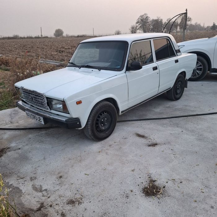 Жигули 2107         год2006