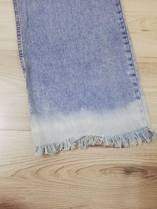 Blugi cu talie inalta